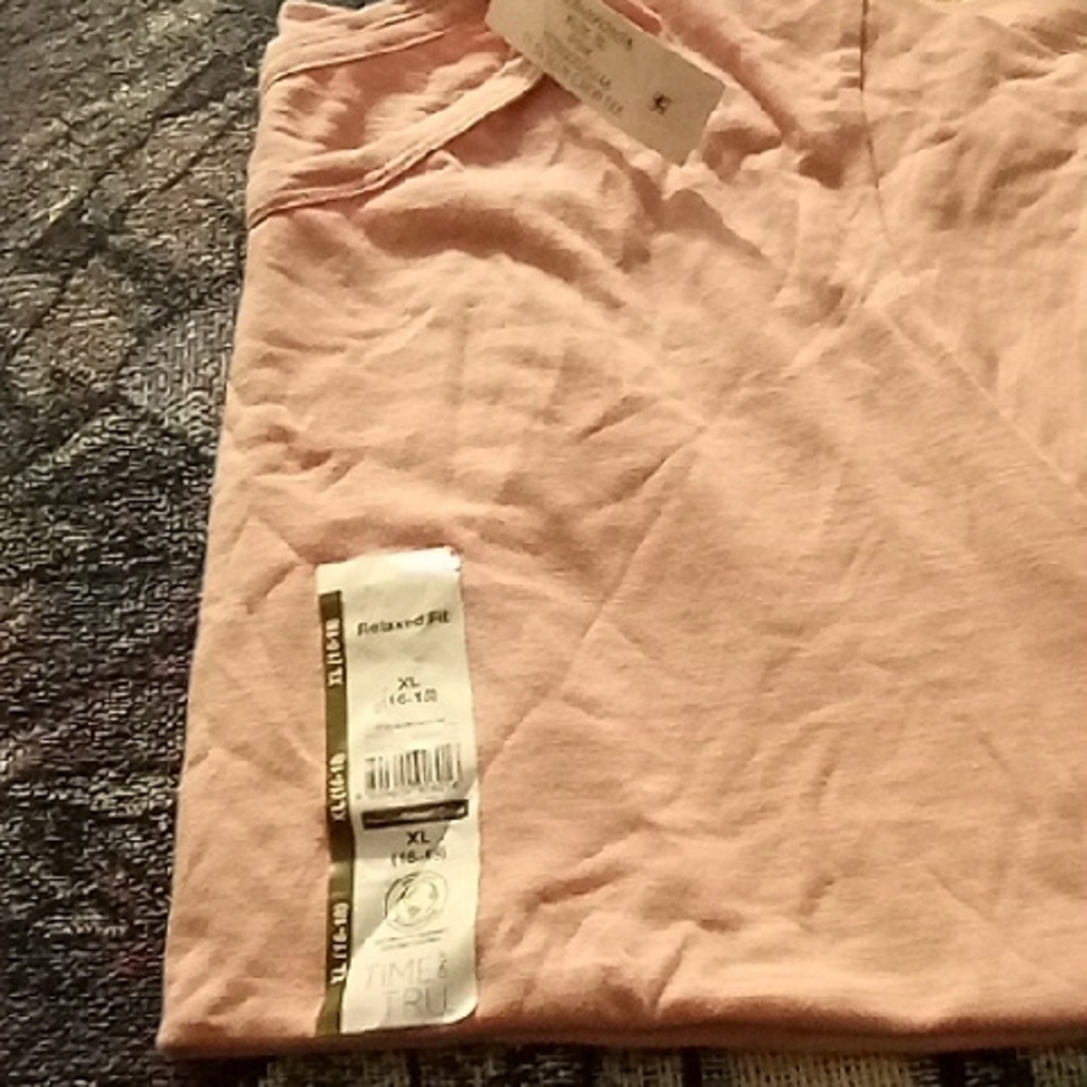 Time and Tru Light Pink Short Sleeve Top
